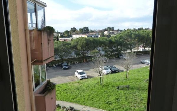 Appartement à vendre    2 pièces • 26,75 m2 Uzès