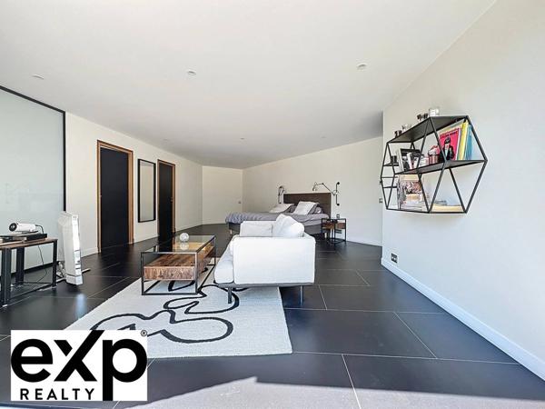 LOFT DE PRESTIGE À VENDRE MANTES-LA-JOLIE • 494m² • PISCINE • VUE COLLÉGIALE-5 chambres • Proche Paris train • 1 150 000 €