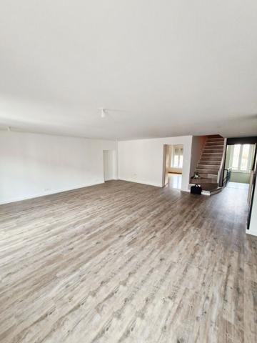 LOCATION DUPLEX REFAIT A NEUF DE 162M2 à CLOUANGE