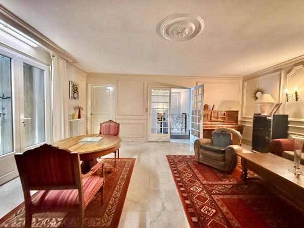 Maison méditerranéenne à Carcassonne, idéale pour les familles avec piscine et jardin,