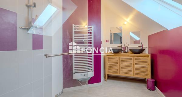À vendre Maison 5 pièces 115.58 m² - Loué 72540