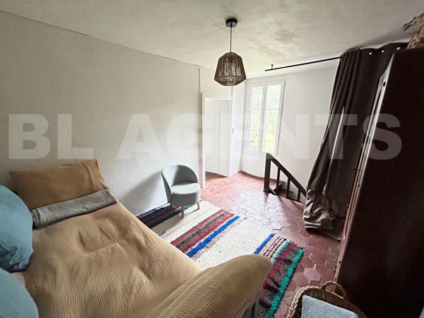 charmante longère rénovée avec grange aménageable et vaste terrain arboré