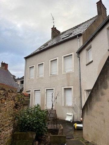 Appartement à vendre à Saint-Amand-Montrond dans le Cher (18200), ref : 18022/840