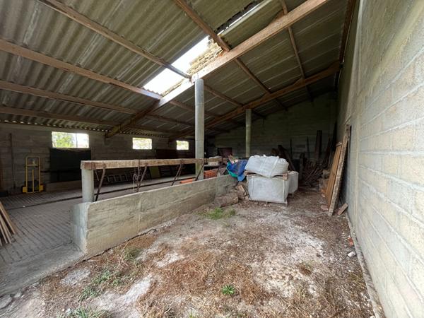 Maison à reconstruire et grange à COMMEQUIERS