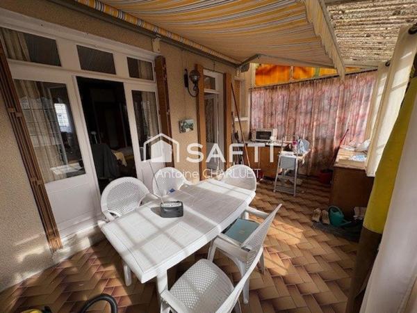 Maison de ville 3 chambres et dépendances