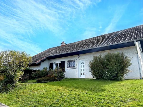 Maison F 5 sur terrain de 13 ares arboré dans une impasse