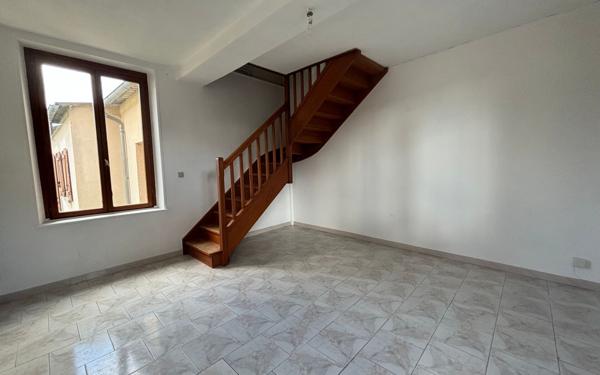 Immeuble à vendre    15 pièces •  Lacroix-Saint-Ouen