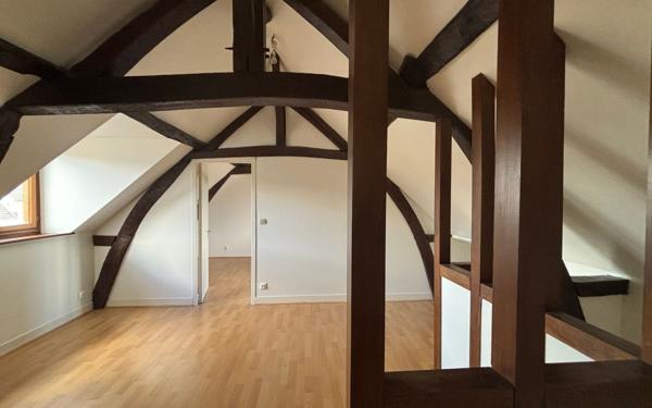 Immeuble à vendre    15 pièces •  Lacroix-Saint-Ouen