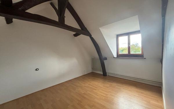 Immeuble à vendre    15 pièces •  Lacroix-Saint-Ouen