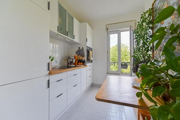 Appartement à vendre à 10 minutes du métro École Vétérinaire Ligne 8