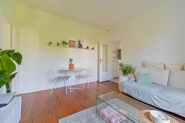 Appartement à vendre à 10 minutes du métro École Vétérinaire Ligne 8
