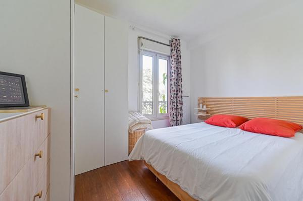 Appartement à vendre à 10 minutes du métro École Vétérinaire Ligne 8