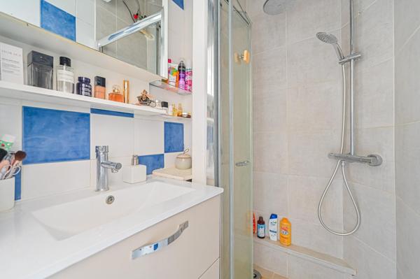 Appartement à vendre à 10 minutes du métro École Vétérinaire Ligne 8