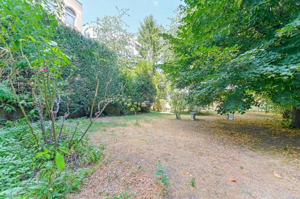 Appartement à vendre à 10 minutes du métro École Vétérinaire Ligne 8