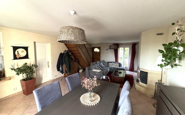 Maison à vendre    5 pièces • 100 m2 Crégy-lès-Meaux