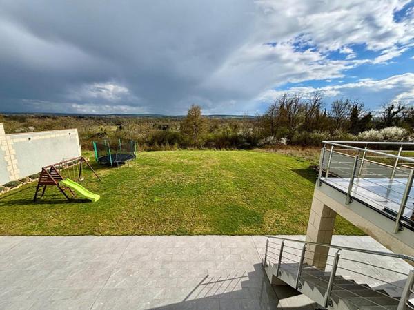 Maison contemporaine d'environ 300 m² avec jardin de 1 400 m² ? Quartier La Pétroque, Nevers