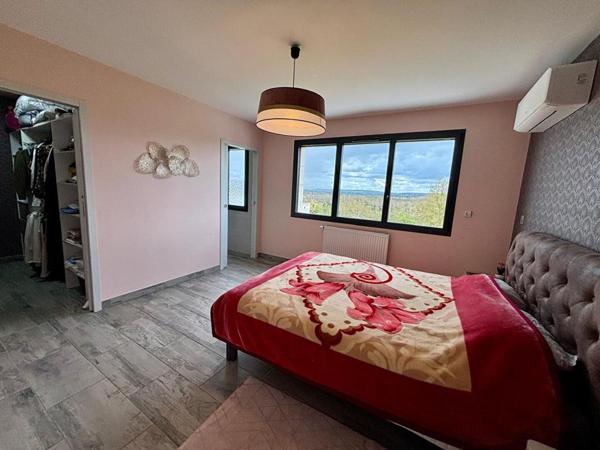 Maison contemporaine d'environ 300 m² avec jardin de 1 400 m² ? Quartier La Pétroque, Nevers