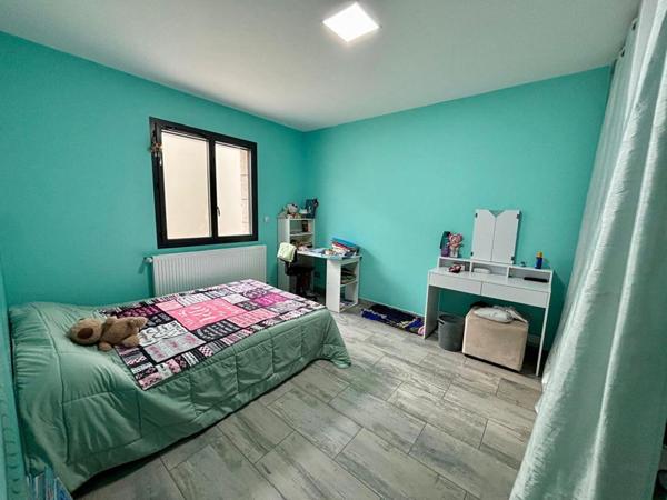 Maison contemporaine d'environ 300 m² avec jardin de 1 400 m² ? Quartier La Pétroque, Nevers