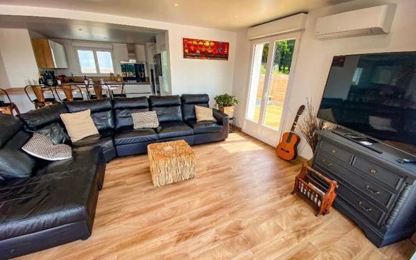 Maison à vendre    8 pièces • 170 m2 Rivière-Saas-et-Gourby