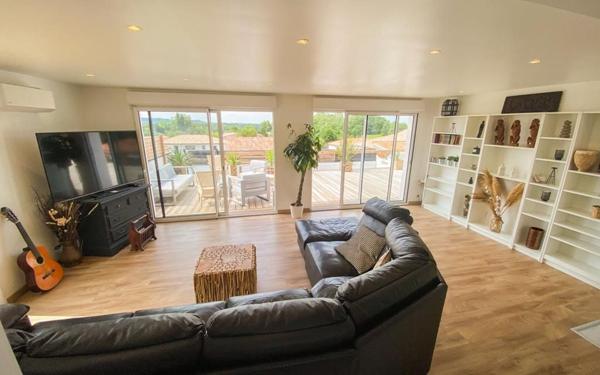 Maison à vendre    8 pièces • 170 m2 Rivière-Saas-et-Gourby