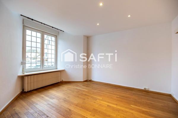 Maison de 105m2 avec 3-4 chambres sur terrain de 286m2 dans quartier très recherché