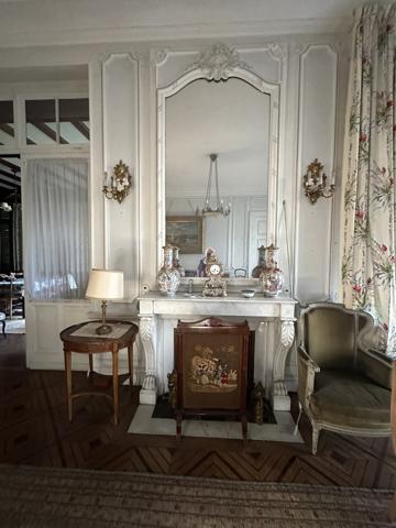 HOTEL PARTICULIER 535 M2 -35 ARES- CENTRE VILLE MULHOUSE