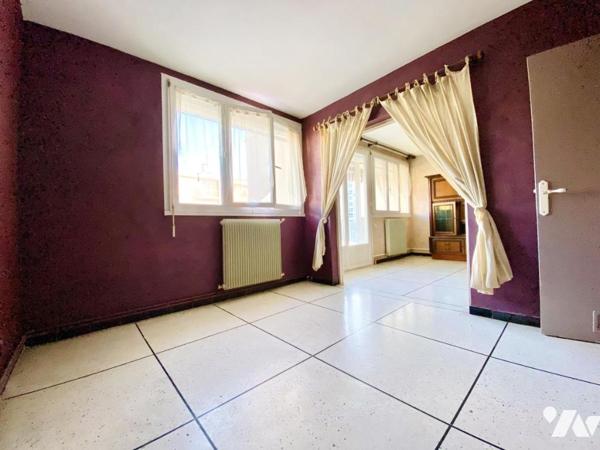 Appartement T3 résidence Les Mendrous, proximité immédiate arret de tram Clairval