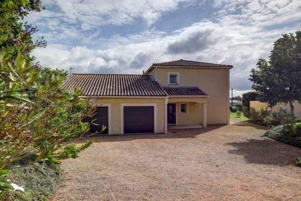 Maison à vendre |  Rouffiac-Tolosan |  7 pièces | 206 m²