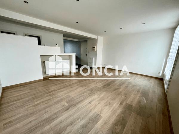 Location Appartement 3 pièces 75.49 m² - 1 RUE CASSARD Brest 29200