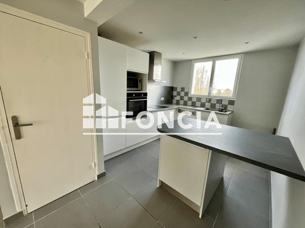 Location Appartement 3 pièces 75.49 m² - 1 RUE CASSARD Brest 29200