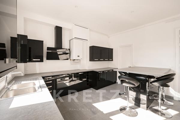 étage élevé balcon vue Tour Eiffel