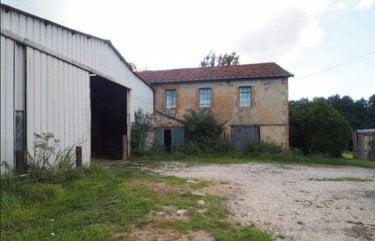 Bâtiment agricole à vendre à Montgon dans les Ardennes (08390), ref : LC 166
