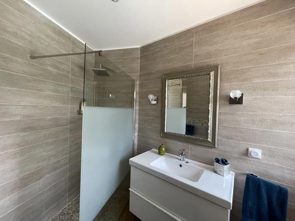 Maison à vendre 5 pièces OLLIERES (83)