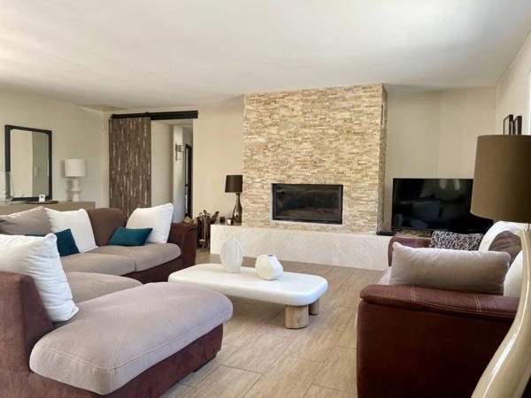 Maison à vendre 5 pièces OLLIERES (83)