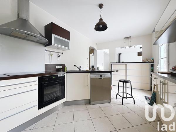 Maison 5 pièces de 129 m² à Veigné (37250)