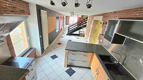 À VENDRE : Immeuble de caractère à Artemare (Ain)