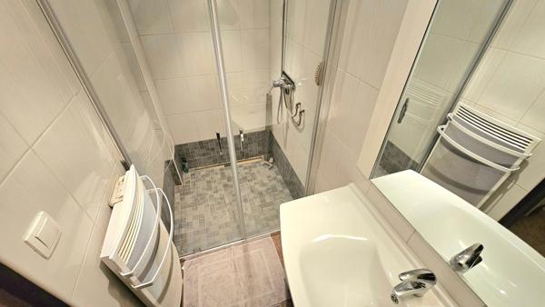 À VENDRE : Immeuble de caractère à Artemare (Ain)