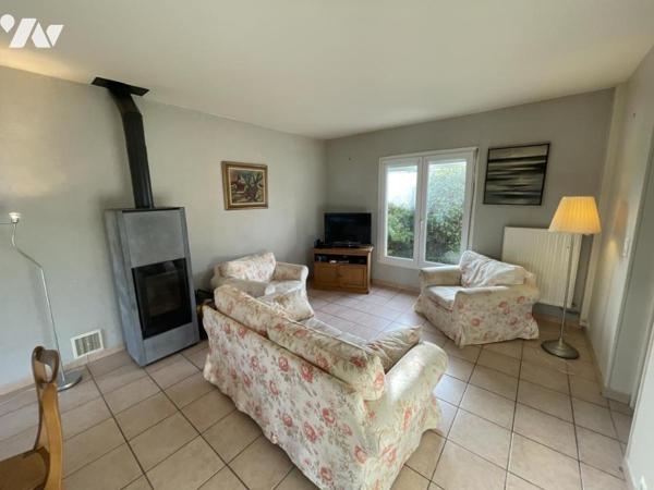 Semi plain-pied 124 m2 sur 416 m2  4 chambres dont une au rdc jardin garage