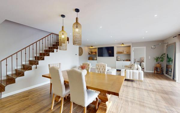 Maison à vendre    5 pièces •  Baix