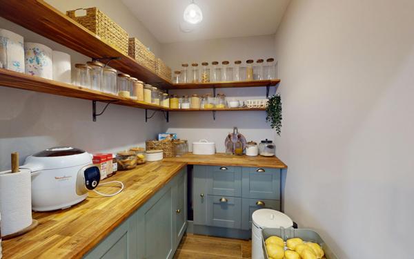 Maison à vendre    5 pièces •  Baix