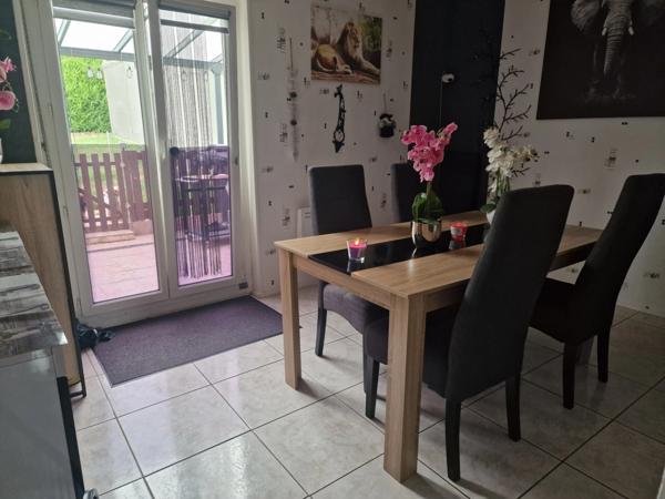 Maison à vendre 5 pièces proche CONTREXEVILLE (88) avec VERANDA, GARAGE et TERRAIN