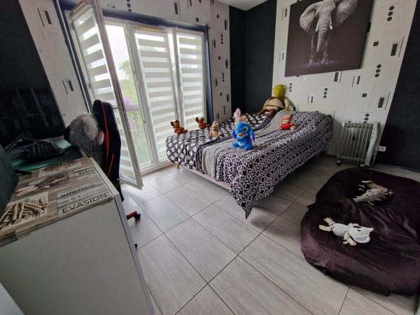 Maison à vendre 5 pièces proche CONTREXEVILLE (88) avec VERANDA, GARAGE et TERRAIN