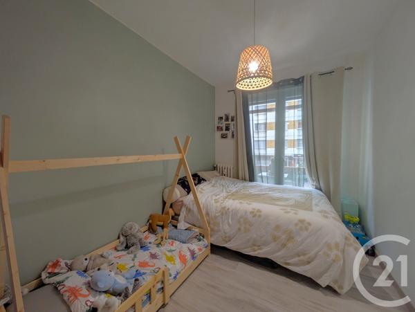 Appartement T4 à vendre  4 pièces - 74,09 m2 AIX LES BAINS - 73