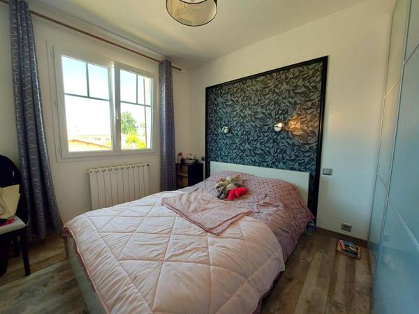 LE PASSAGE D'AGEN : MAISON  219 m² - 11 pièces - 8 chambres -Piscine- SPA- Jardin