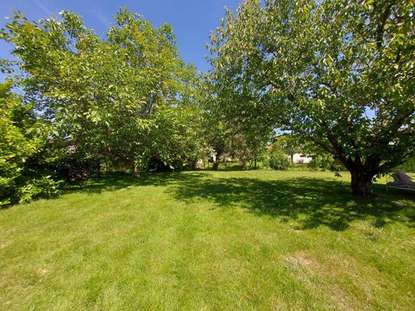 LE PASSAGE D'AGEN : MAISON  219 m² - 11 pièces - 8 chambres -Piscine- SPA- Jardin