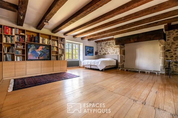 Gentilhommière du XVe siècle au coeur d’un hameau en Périgord Vert