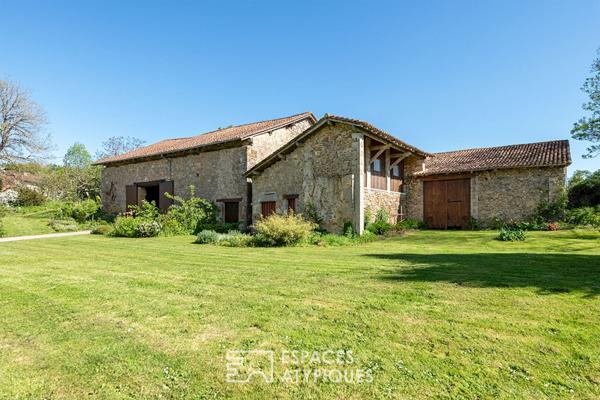 Gentilhommière du XVe siècle au coeur d’un hameau en Périgord Vert