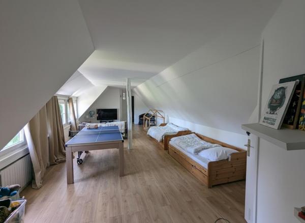 Longère d'environ 185m2 rénovée avec goût sur parcelle de 1068m2
