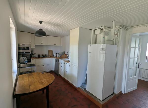Longère d'environ 185m2 rénovée avec goût sur parcelle de 1068m2
