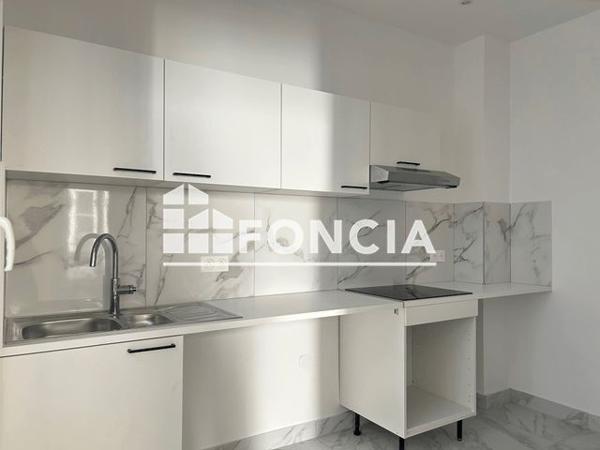 Location Studio 32.05 m² - 198 BOULEVARD VOLTAIRE Paris 75011